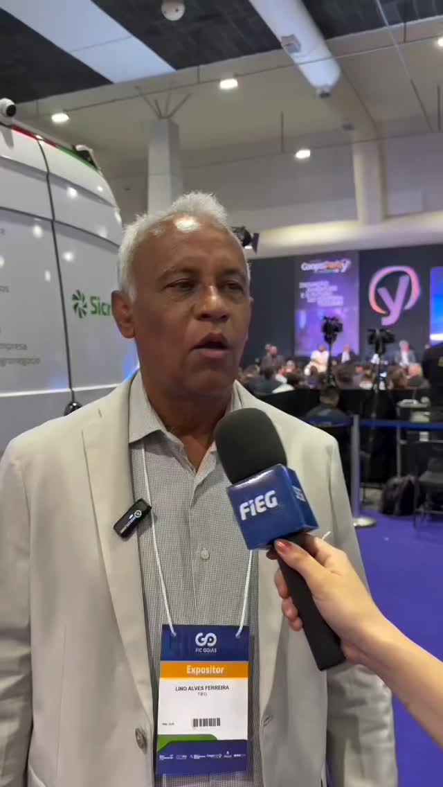 💼 Indústria química presente na Expoind 2025!
Lino Ferreira – Presidente do Sindquímica-GO teve a honra de participar da abertura da Expoind 2025, representando o Sindquímica-GO, e reforçando o papel fundamental da indústria química no desenvolvimento econômico, sustentável e tecnológico de Goiás.
Promovida pela FIEG, com o importante apoio do Sebrae, a feira reúne empresas de diversas atividades industriais — todas com uma forte pegada inovadora, foco em tecnologia de ponta, sustentabilidade e geração de negócios qualificados.
A Expoind é muito mais que uma feira: é um ambiente que conecta pessoas, ideias e soluções, promovendo networking estratégico e estimulando o crescimento do setor produtivo goiano em todas as suas dimensões — da grande indústria ao pequeno empreendedor.
A presença do setor químico nesse ecossistema reafirma nosso compromisso com a inovação responsável e com uma indústria preparada para os desafios do futuro.
➡️ Vamos juntos fortalecer a indústria goiana com visão e propósito!
#Sindquímica #Expoind2025 #FIEG #Sebrae #IndústriaGoiana #Tecnologia #Inovação #Sustentabilidade #Química #Desenvolvimento #Networking