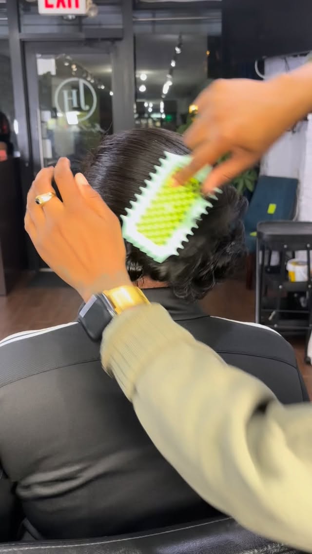 And her hair will flourish ❤️
Let those dead ends go 💇🏾♀️❤️
Healthy hair matters ❤️
.
.
.
.
#silkpress #silkpresshair #silkout #silkpressqueen #silkpressmasters #silkpressedhair #silkpressseason #silkpressnyc #silkpressbrooklyn