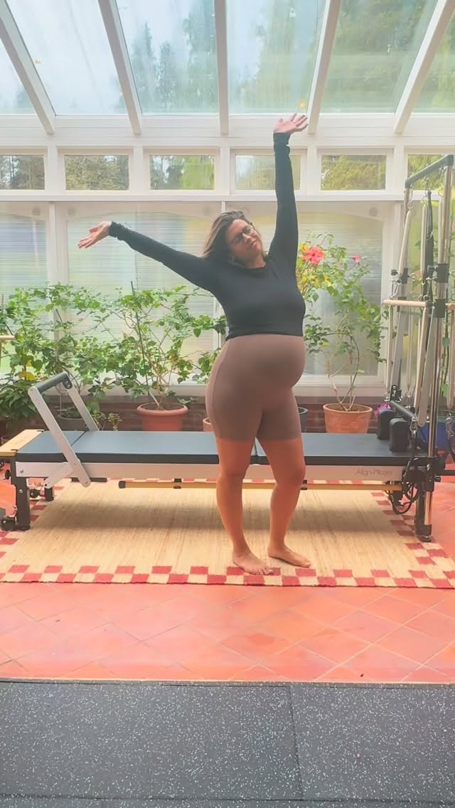 33 weeks pregnant and reflecting on everything IVF has taught me 💛
It’s been challenging, beautiful, painful, hopeful… all at once. And I know someone out there needs to hear this today.
What’s one thing you would do differently — or what have you learned on your fertility journey so far?
DM me — we lift each other up here ✨
#IVFjourney #IVFSupport #PregnancyAfterIVF #TryingToConceive #TTCcommunity #FertilityAwareness #WomenSupportingWomen #Endometriosis #Adenomyosis #EndoWarrior #IVFCommunity #PrenatalPilates #PilatesForWomen #PregnantAndStrong #YouAreNotAlone #prenatalpilates #prenataltower #towerpilates #birminghampilatesinstructor #moseleypilates