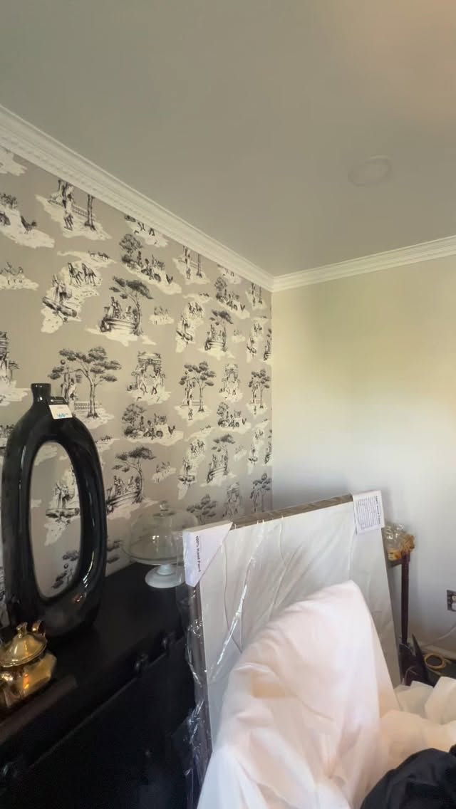 Celebrating Black Art and Culture is an everyday thing for my recent client â¤ď¸ so I brought together pieces and textiles that fit into this vision đ đ¨
@harlemtoilegirl
.
.
.
#wcainteriors #wandracaininteriors #interiordecorator #interiordecorator #uniquedesignswithyouinmind #interiordesigner #uniquedesignswithyouinmind #wandrancain #interiordesignerlife #travelinginteriordesigner #interiordesign #eastonpa #housedecor #blackart #blackhistory #blackwomen #history #wallpaper