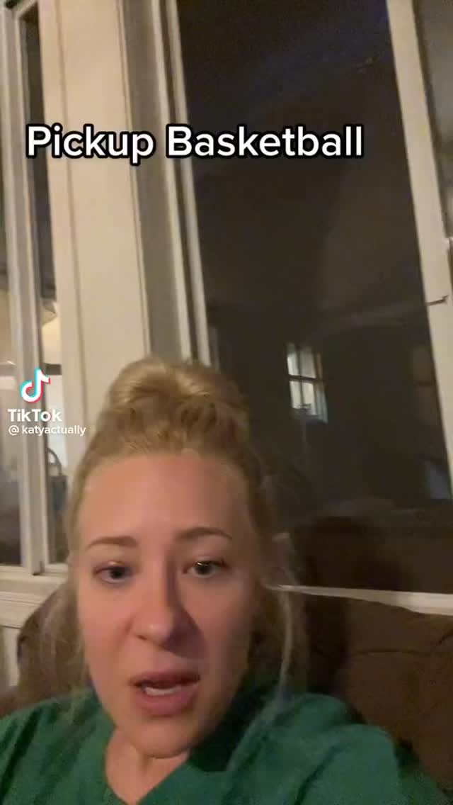 @katyactually had us crying with this take on ‘pick up’ basketball games.😆
Kids sport is almost exclusively structured these days🙄… but a good old fashioned playground game…. You can’t beat it.
15/10 for this one. Source: @katyactually