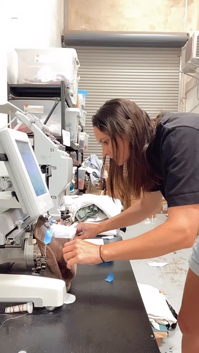 Move over Halloween 🎃
It’s Christmas Season 🎄🌲
Folks there are only 25 days left to get your orders in for pre Christmas delivery
Orders placed after the 28th Nov will be processed on a case by case basis and may not be processed until we return in 2026
So if you are looking at getting merch or promotional items for end of year staff gifts, parties etc then NOW is the time to get them in
#merch #promotionalmerchandise #brandedapparel #custommerch #summermerch #promotionalproducts #perth #australia #customembroidery #brandedmerchandise #australiansmallbusiness