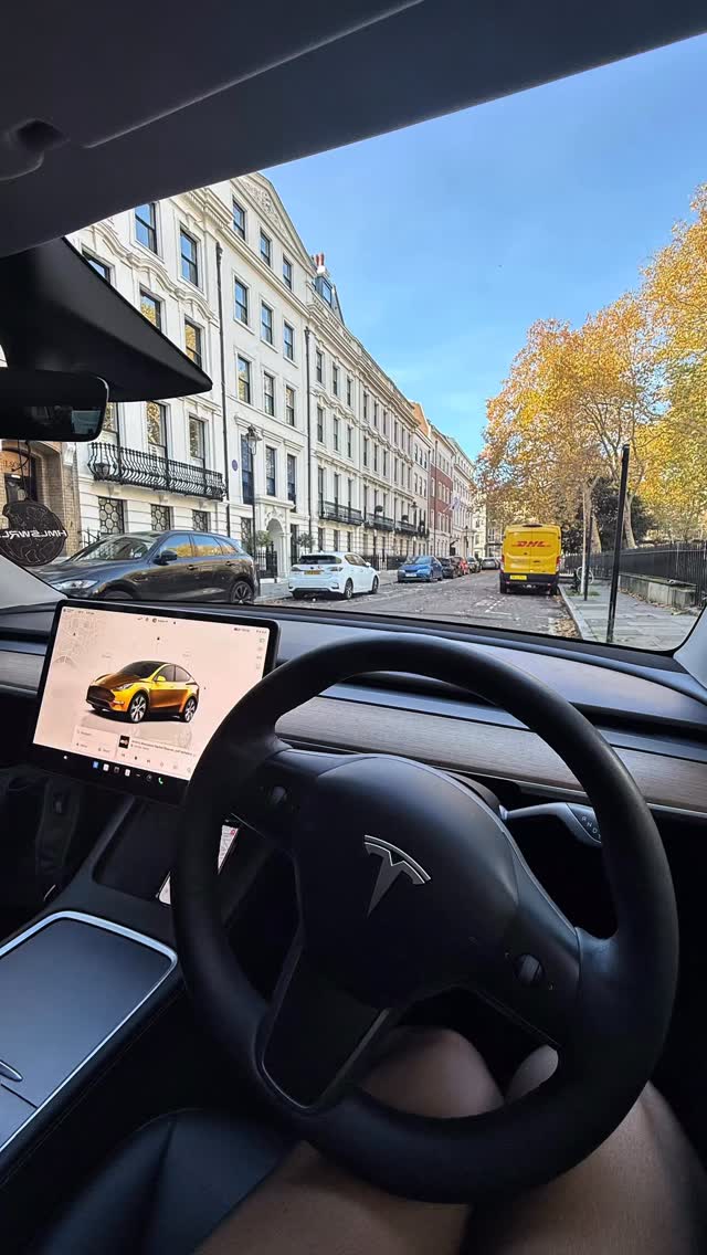 Most people only see the viewings
Not the calls, the prep, or the hours that happen before then.
Every search starts long before a client steps through the door.
Every detail reviewed, every move deliberate.
That’s what goes into finding the perfect property for my clients.
📩 DM “SEARCH” if you’re moving soon and need some help.
#propertyfinder #londonproperty #londonrentals #ukproperty #flatsearch #relocationservice #propertyexpert #rentinginlondon #quietluxury #processnotluck #ahandwithproperty #behindthescenes #movingtoLondon #propertyfinder