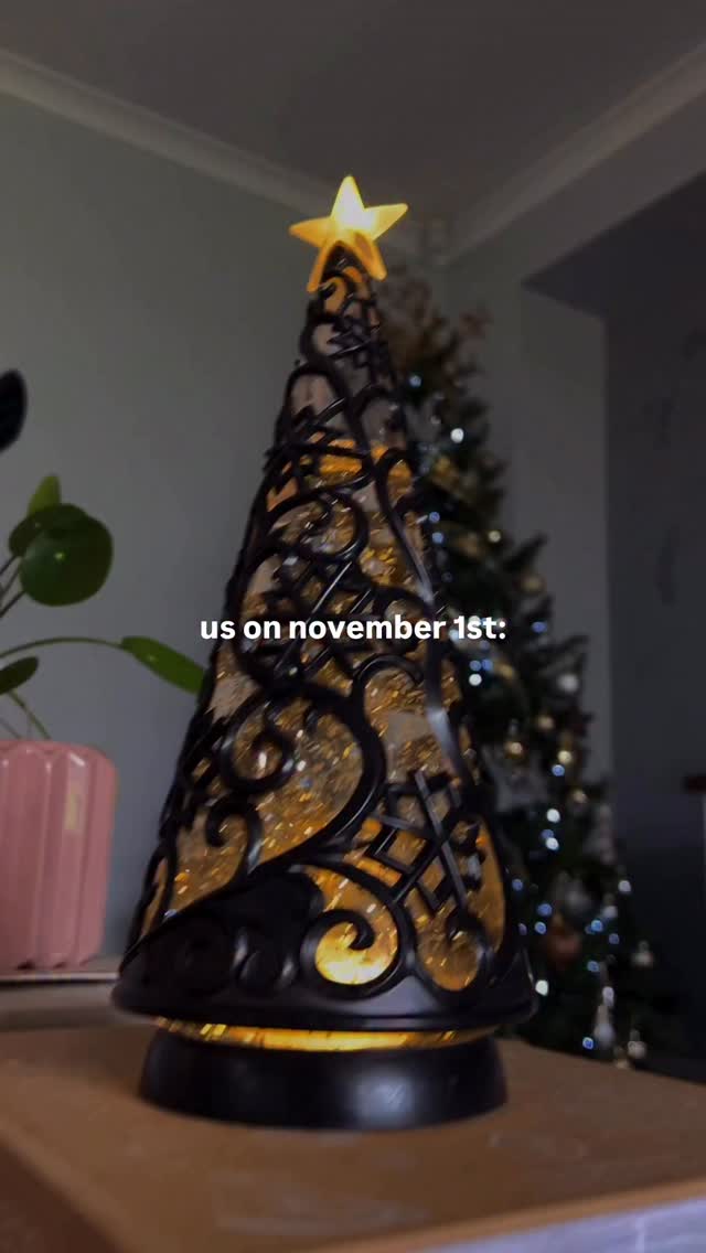 POV: It’s November 1st 🎅🎄✨💫💌☃️
#christmas #holidayseason #festiveseason #christmasdecor #christmasdecorations #christmasvibes #christmascountdown #christmasaesthetic #christmasinspo