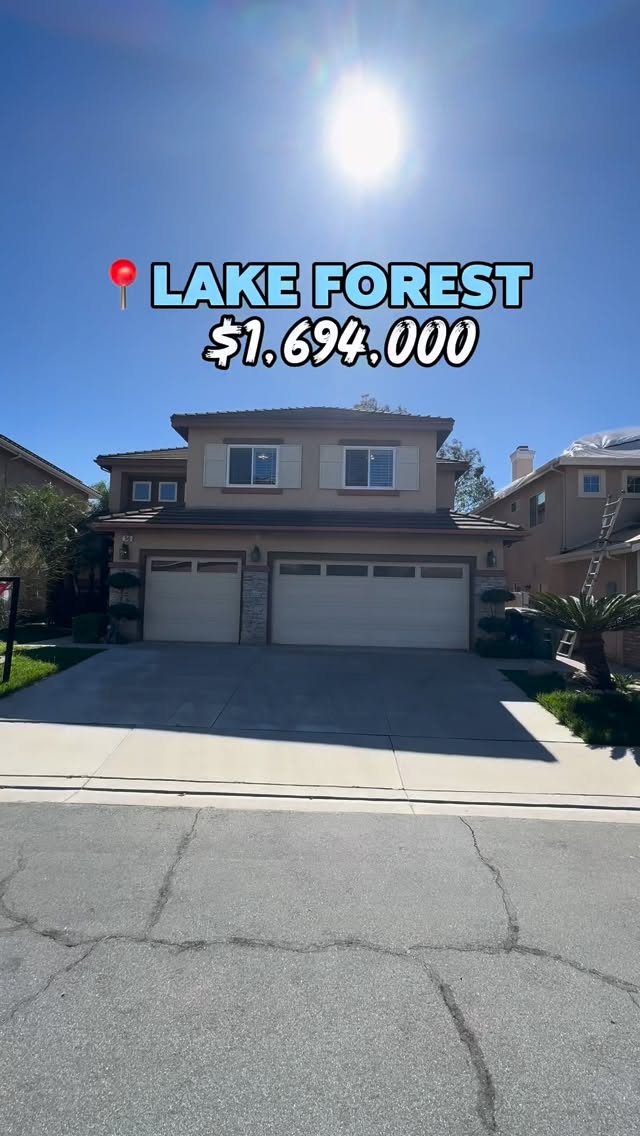 ✨Lake Forest’s hidden gem ✨
A fully remodeled pool home surrounded by nature — and minutes from everything. This is what Southern California living looks like 🌞. Vaulted ceilings, glass railings, and a pool with hillside views — all in the heart of Lake Forest.
House Highlights:
Priced at $1,694,000
5 bed | 3 bath |2630sqft
Remodeled pool home in foothill Ranch
HOA is $104 monthly
Would you call this home?
Comment or DM me “LF” for a private tour before it’s gone.
🙋🏽♀️ ChiChi Achara, SoCal REALTOR
📲 949-545-4309
📧 SocalRealtorChi@gmail.com
🌎 www.chichiachara.com
📍 Orange County, CA
#lakeforestcalifornia #lakeforestca #lakeforestrealtor #lakeforestcarealtor #orangecounty
