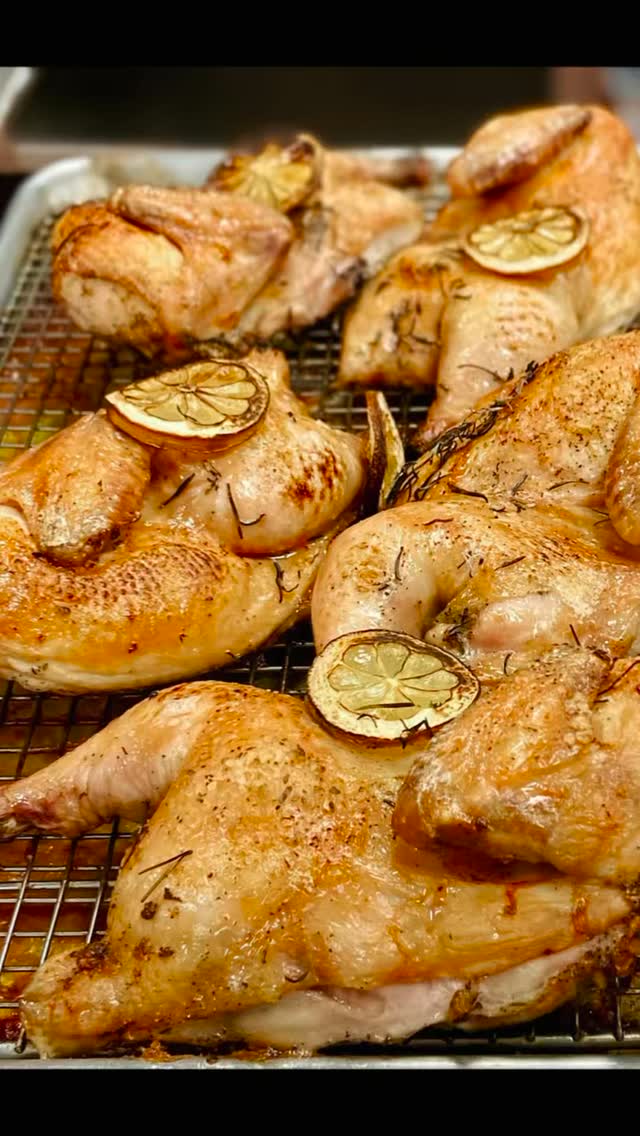 Golden crisp Half Chicken or tender Roast Beef, clotted cream spuds, Brussels sprouts and pumpkin, all smothered in rich gravy. Drinks on the lawn optional… but highly recommended.
What’s on your plate this weekend?
#TheRoastAffair #WeekendLunch #SaturdayMood #SundayChill #RoastGoals #WeekendRoast #RoastLoversUnite #GoldenRoast #SipAndChill #SlowSips #GoldenHourLunch #WeekendVibes #LazySaturday #SlowDownSunday #CozyRoast #RoastAndRelax #GravyWeather #SlowAfternoons #ComfortFood