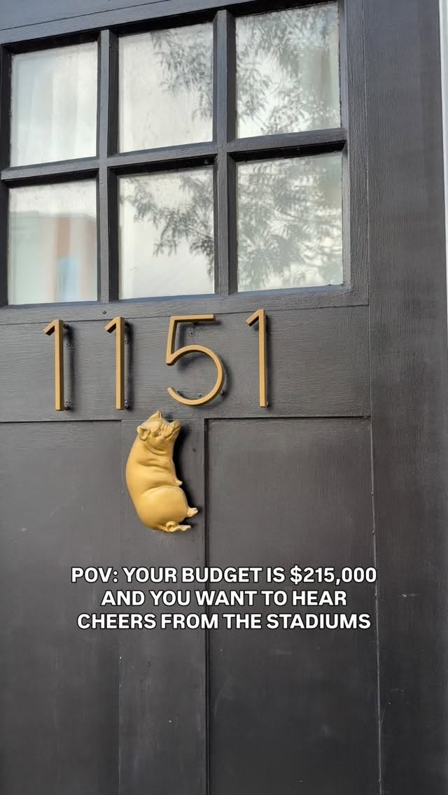 This sweet 2 bedroom/1.5 bathroom house is walking distance to not only both stadiums but great little coffee shops and breweries too! Oh, and it’s only $215,000! A wonderful option for a first time home buyer or someone looking to downsize.
Comment LISTING and I’ll send the full details right to your DMs
🛏 2 bed/1.5 bath
📐~1,200 sq. ft.
🌿 Fenced back patio
🏡 Comment LISTING and I’ll send the full details right to your DMs
Listed by: @kelsey_hurson_realtor
___________
👋🏼I’m Molly, native New Yorker turned Baltimorean. When I’m not out with my clients (helping them buy and sell homes in Baltimore, MD), I’m exploring Baltimore’s best restaurants and activities and sharing them here with you. Follow along for my 💎Baltimore’s Hidden Gems Series💎 and lots of behind the scenes of Baltimore Real Estate.
__
🏡Molly Reed, REALTOR
🧭Compass
📲 m: 518.496.5674 / o: 443.873.3585
📧 molly.reed@compass.com