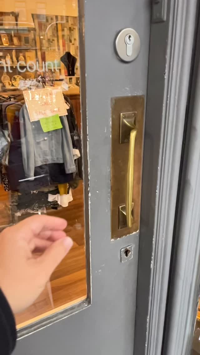 OK, here’s the deal…
Deardengate in Haslingden is getting a full makeover - and while the work’s underway, the brilliant local businesses here need a bit of extra love. So for the next couple of weeks, we’re shining the spotlight on Hassy. 💪✨
First up, the amazing team at @rossendalehospice Charity Shop and honestly, I was blown away by this place. The menswear section alone is worth a visit… think Boss, Ted Baker, Adidas and more, all at charity shop prices.
Friendly faces, great finds, proper community spirit - what more do you want?
Big thanks to Ann for being a good sport! ❤️✨
📍Rossendale Hospice | Deardengate, Haslingden