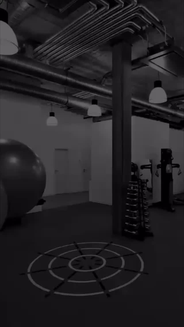 🎃Transforming your space into something magical 🕸️
Happy Halloween! 👻 by @paviflex
#PaviFLEX #HappyHalloween #FitnessTransformation #SpookyVibes #TrickOrTrain #HalloweenVibes #SpookySeason #TrickOrTrain #FunctionalFlooring #GymDesign #PremiumFitness #FitnessInspiration #StrongByDesign