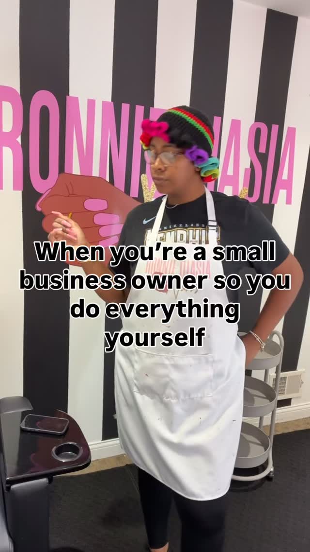 Life of an entrepreneur 😂We will be hiring soon 💅🏾🤗
.
Follow @ronniediasianails for more ✨
.
.
#toledonailtech #detroitnailtech #nailtechlife #explore #nailideas #nailtechhumor #entrepreneurship #salonlife #management