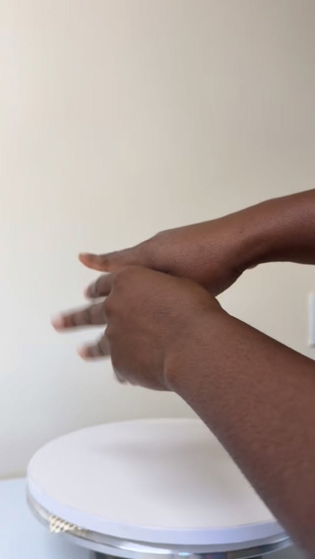 Did you miss me or just the cake? đ Either way, weâre back to sprinkle some sweetness on your feed again! đ§đ
We are here to serve youâ¤ď¸DM me or Email me at ojsbakeryoutlet@gmail.com or info@ojsbakery.com for your dessertđ° and any questions you may have â¤ď¸
#winnipeg #winnipegbakery #winnipegbusiness #OJSBakery #giftshopwinnipeg