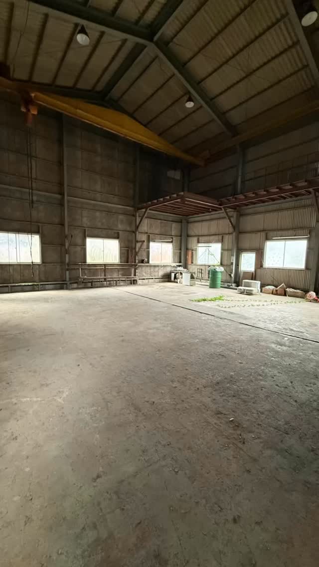 押忍‼️
梶原道場は三重県菰野町にも支部があり今回菰野道場を開設する事となりました👏👏
菰野町は子供が三重県内で1番、2番目に多い地域なので沢山の道場生が増えてくれると嬉しいです🤩✨
これから進捗アップしていきます🤭🤭
📢 極真会館 梶原道場各支部 生徒募集中!
「強くなりたい!」「礼儀を学びたい!」「心も体も鍛えたい!」
そんな気持ちを極真空手 梶原道場で新しい一歩を踏み出そう!
🌟未経験・初心者大歓迎
!キッズから大人まで幅広いクラスあり!
🌟見学・無料体験実施中!
📍 【各道場のご案内】
🏯鈴鹿本部道場
🏯松阪支部道場
🏯桑名支部道場
🏯四日市支部道場
🏯富田支部道場
🏯菰野支部道場
💡こんな方におすすめ!
✅礼儀や集中力を身に付けたい
✅体力をつけて健康になりたい
✅自分に変えたい、新しいことに挑戦したい
✅護身術を学びたい
✅仲間と一緒に楽しく稽古したい
📢まずは見学・無料体験へ!
📩 DMまたは各支部へお気軽にお問い合わせください!
☎️: お問い合わせはDMへ!
🔥一緒に汗を流して、強くなろう!
#梶原 #梶原道場 #極真空手 #空手 #フルコンタクト#実践空手 #鈴鹿 #菰野 #桑名 #富田 #松阪 #四日市市 #三重県#AJKU#オールジャパンカラテユニオン #武将杯#オールジャパンチャンピオンカップ #無料体験 #子ども空手 #大人空手 #強くなりたい #礼儀 #集中力 #体力づくり #護身術 #格闘技 #キッズ習い事