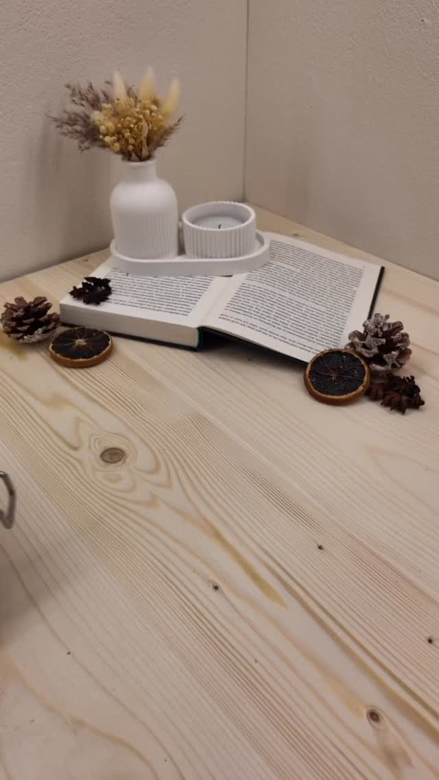 Christmas mood on 🎅🏻🕯️
#candle #cozy #christmas #candlelovers #candlemaker #homedecor #candleart #homemade #madewithlove