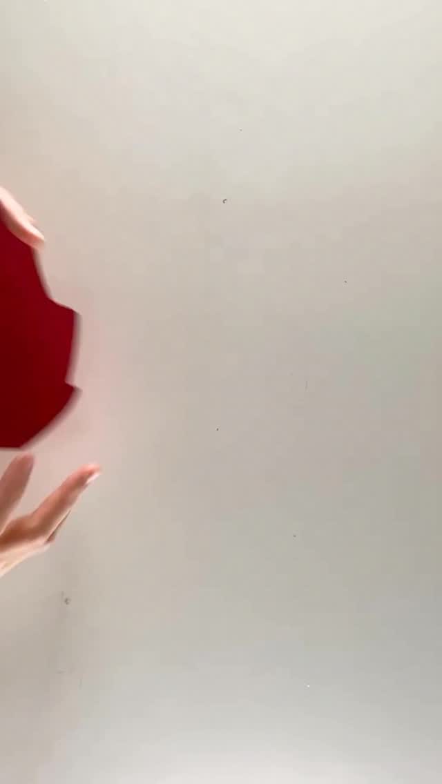 Ready or not, I’m ready 🤣🎄
A quick and easy tutorial for our classic Fancy and fabulous paper poinsettia is up on our Youtube channel.
Comment Christmas to receive the link in your inbox 🎄
SVG & PDF Template available on our website and Etsy Shop.
#paperflowers #Poinsetttia #giantflowers #christmasctafts #cricutsvgfiles