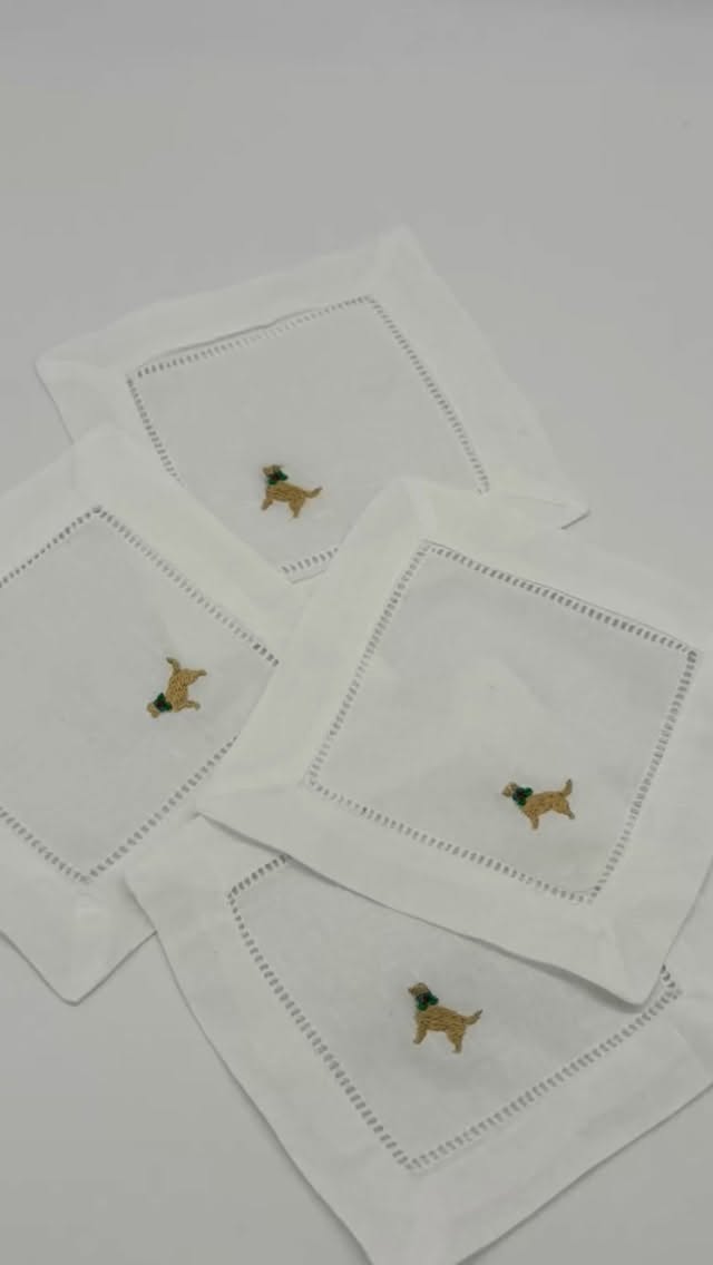 Holiday Bar Cart Alert for all your dog lovers! Our new linen golden retriever wearing a holly collar makes having cocktails, even more fun. #embroidery #riverfrontdesigncreations #goldenretrieversworld #uniquegifts #gifts #giftsfordoglovers https://riverfrontdesignc.etsy.com/listing/4396409002