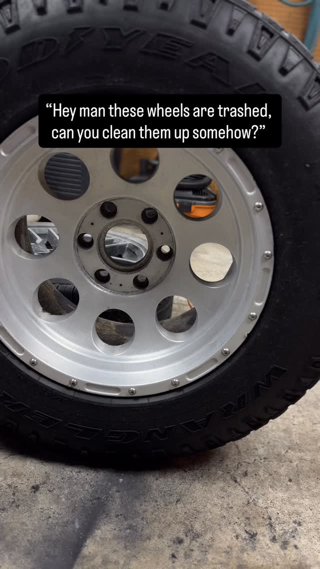 I think we did our part😮💨
•
#workhard #staypassionate #shinesupply #ironcitydetailing #carcleaning #detailing#ceramic