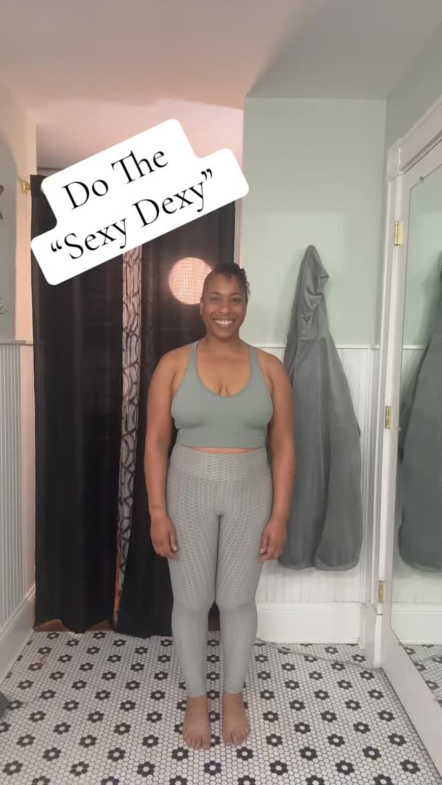 When you haven’t skipped leg day so you in here doing deep squats, albeit assisted. However still, it’s time for a #SexyDexy break. This song been living rent free in my brain for the past 5 days. Just get it out cha system already. #GoGiants