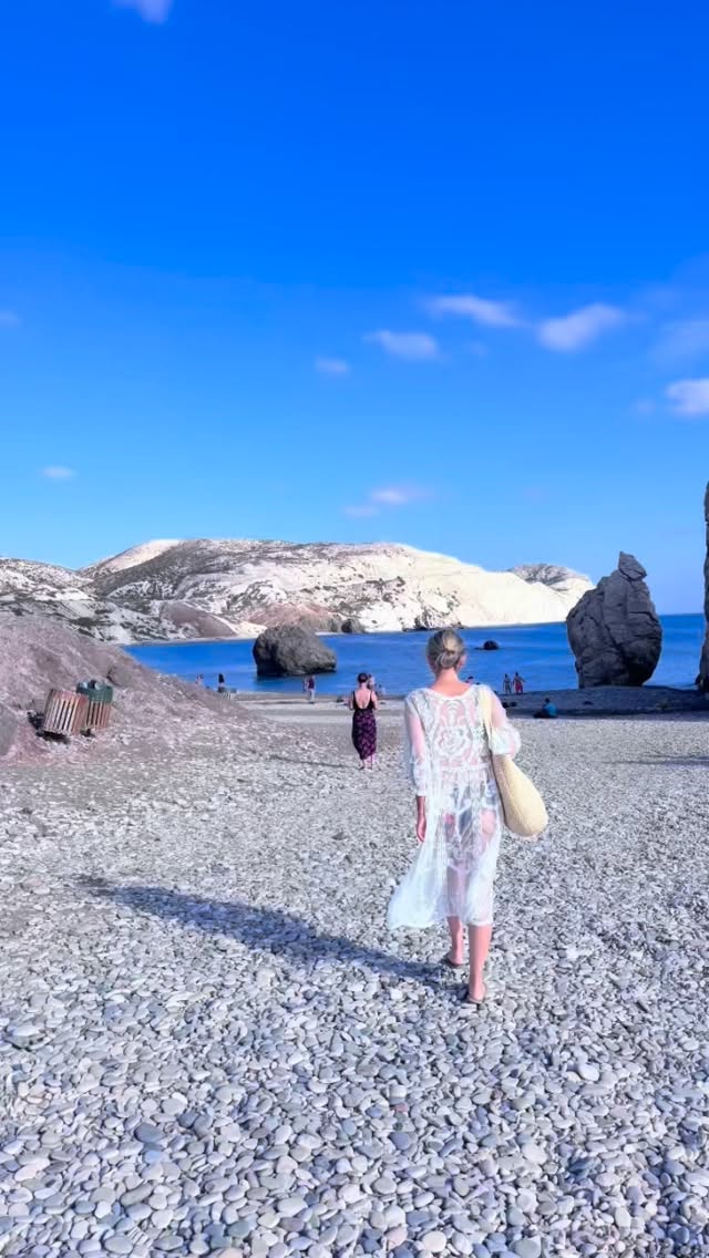 Cyprus you were wonderful ☀️❤️
Recommended to anyone who has a family who can’t sit still! (I can btw, but my boys definitely can’t!)
Booked with @jet2pics
Stayed @aphrodite_hills_resort near Paphos
Resort sports: golf, padel, tennis, football, yoga
Restaurant highlights: Melanda Fish Restaurant on the coast & Viklari restaurant in the hills
Beach highlight: Lara Beach (one of only a few Sandy beaches on the island)
Best beach bar: Oniro 🍹
#familyholiday #recommendations #cyprus #octoberholiday #jet2 #octobersunshine #makingmemories