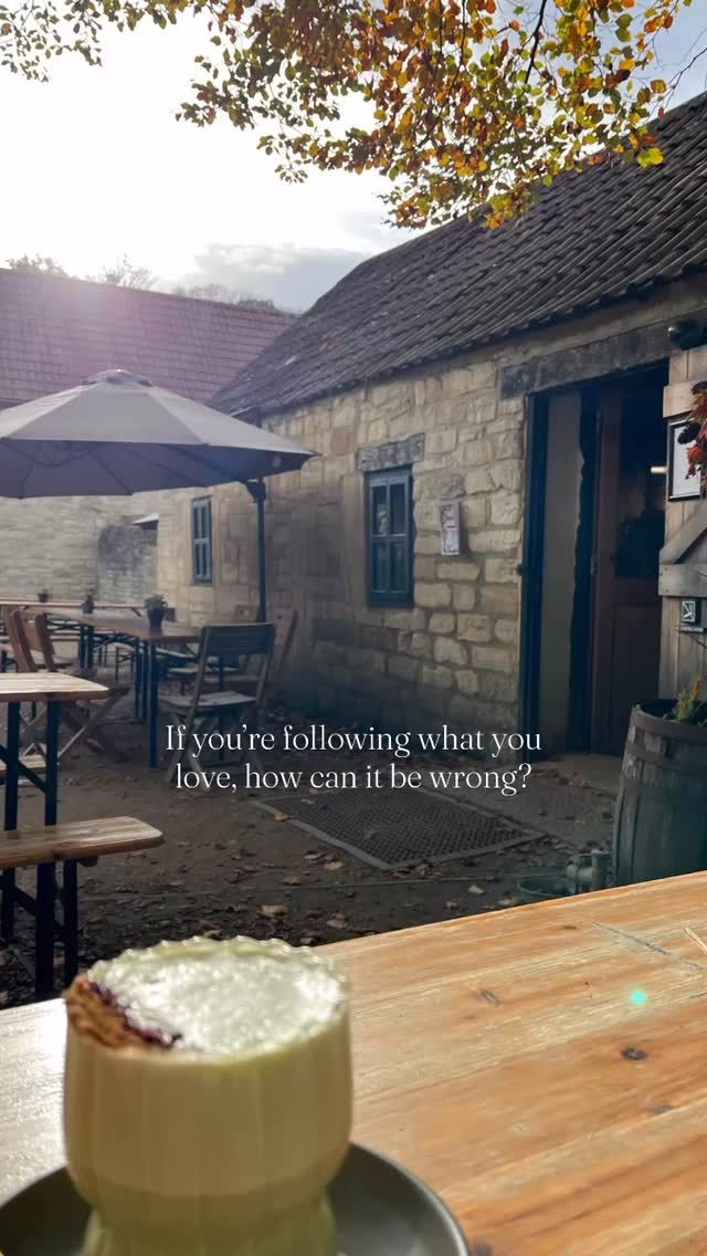 My people are the ones who can get behind these ideas:
✨ if it feels right and lights you up, it will ‘work’ better than anything you do because you think you ‘should’
✨ plan your business around what you love, and other people will feel that and love it too
✨ the things you did to prove a point to someone else are usually the things that don’t ‘work’ as well
Do you agree, or do you like planning around existing market research and matching your offerings to suit that? Either are valid, but they’re very different approaches, and will impact the way you talk about your self and your work…
#businessresearch #businessplanning #energeticbusiness #marketingyourbusiness #selfemployedwomen #selfemployeduk #bathuk #bradfordonavon #littlebarn #intuitivebusiness #wellnessbusiness