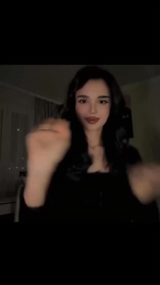 Oooo sark udhar sarak 🫵🏻😎😎
#cinefunkstudios #filmmaking #explore #cinematicshots #behindthescenes #cinefunk #fyp #behindthescenes #visualstorytelling #memes #reel #réel #reelinstagram❤️ #instagram