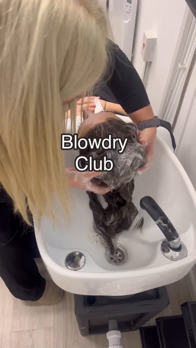 💆♀️✨ Why wash your own hair when we can do it for you?
Join our Blowdry Club and enjoy a luxurious wash and blowdry every week—because life’s too short for DIY hair days! 😍
💨 Look flawless, feel fabulous, and let us handle the rest!
📅 Message us to join the club and treat yourself to hassle-free hair perfection or 📞 Call us on 07591 251570 to book yours!
#BlowdryClub #GoodHairDaysOnly #luxuryhaircare #gateshead #felling #beauty #salon #newsalon #glowup #fellingsalon