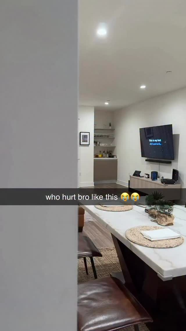 cry-singing alone in the living room 😭😭 all I ask by Adele @adele
#singing #alliask #adele #cover #singingcover #singers