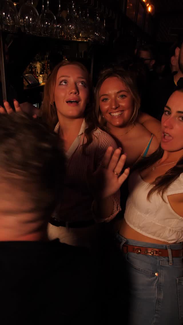 Midweek at Hank’s 😍 See you on the dance floor! #Wednesday