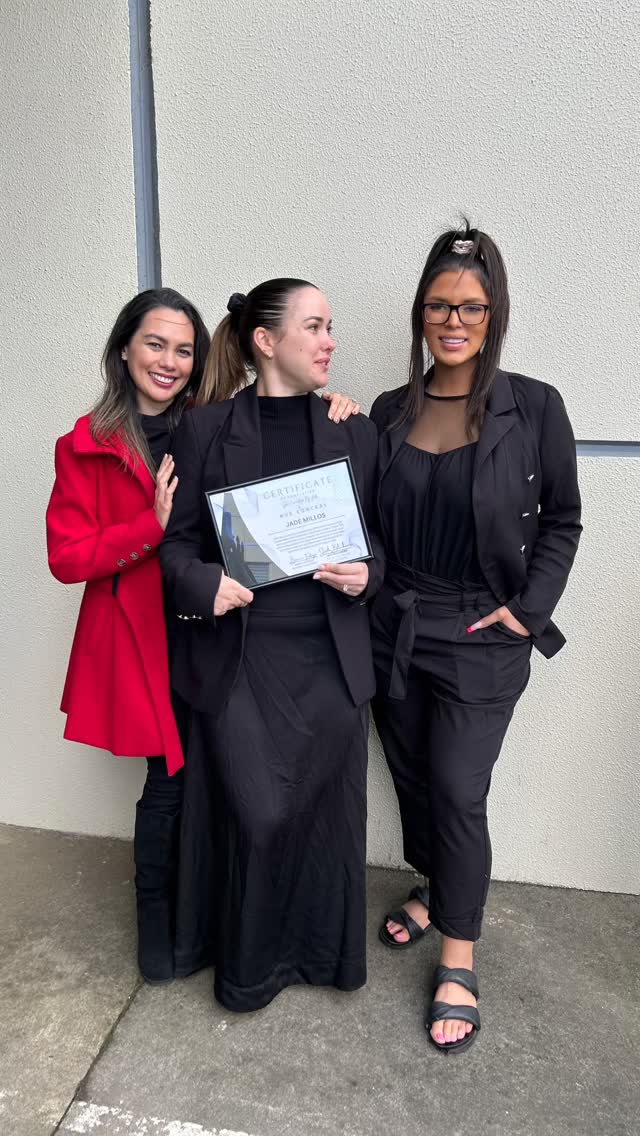 Well I guess now y’all know 🤭
These two amazing trainers were so busy smashing their 2-day masterclass, they forgot to grab a photo together!
Stay Q came to the rescue 👩🏻💻
#ContentCreation #Procreate @procreate #CreativeAgency #SocialMediaContent #DigitalCreator #MelbourneCreatives