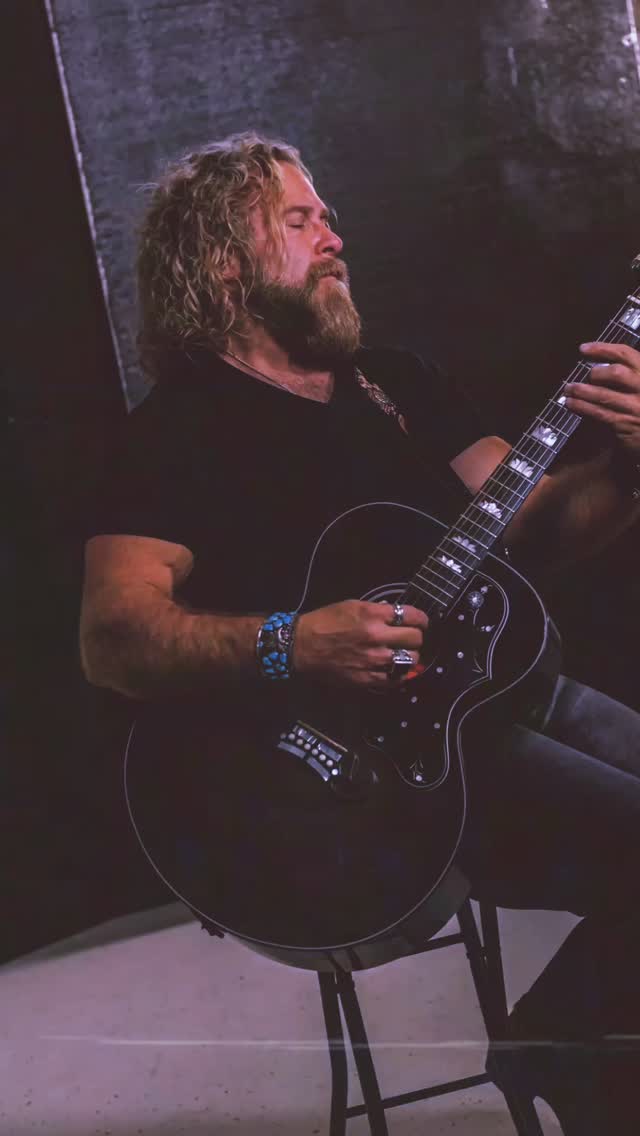 Come on out and join me for an intimate Thursday evening jam @8horseslounge. The bar has amazing cocktails and a very cozy atmosphere. (And the bank vault door is super cool!) #originalmusic #americanrock #mikejohnstonband #boisemusicscene #usmc