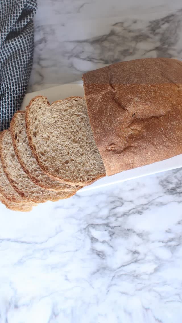 👯Grab a friend and join us for a bread class @thebeefstoreada ! We’ve condensed it down to a little over an hour, packed with learning about grain, shaping dough and milling! You will leave so encouraged and excited to start milling & baking 🍞
Register at the link in our bio ( @enjoythefarmersharvest )🌾
#freshmilled #nutrientdense #breadishealthfood #freshmilledflour #dailybread
