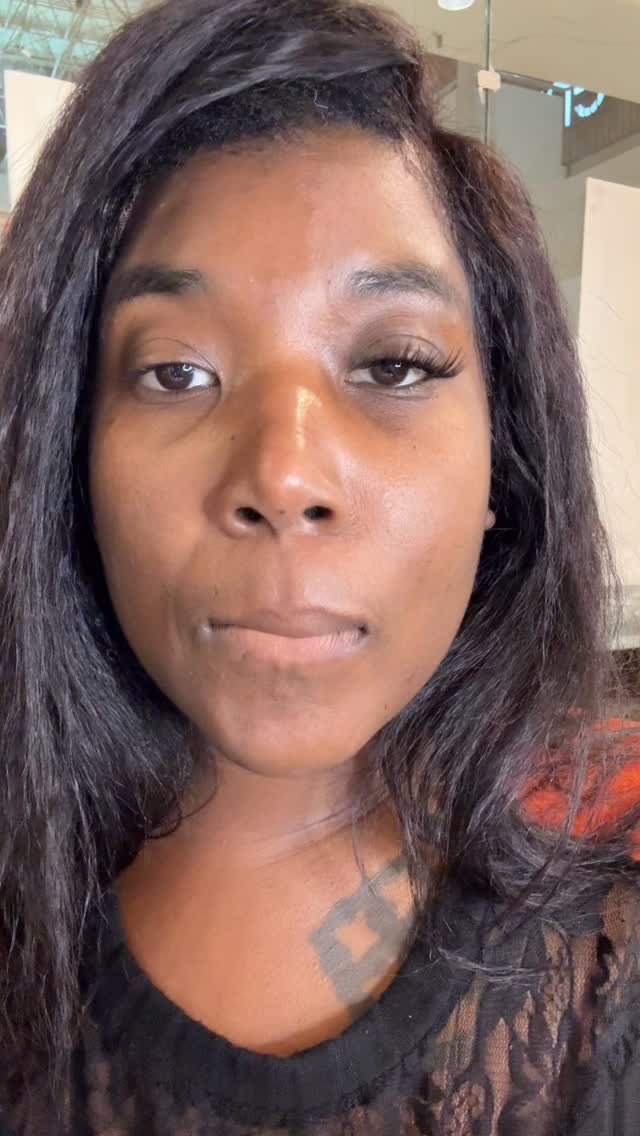 We love lashes! And go yet you some lashes friend! Your eyes are cold! #kemskin #lashextensions #lashes