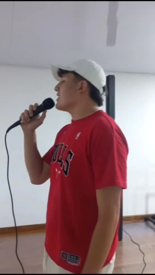 ¿LISTOS PARA MOSTRAR TU VOZ? 🌈
¡En Art Club la diversión es parte de la técnica!
🗣️ Aprende a controlar tu voz, proyectar con seguridad y expresarte con confianza.
¡Tu voz es única, haz que el mundo la escuche! 🎶
📱 Contáctanos y reserva el cupo de tu hijo 3118617584 y visita nuestra página web haciendo clic en el enlace de la bio.