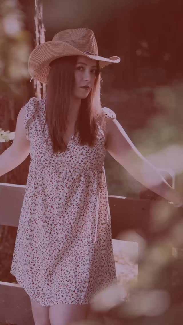 Happy November! I’m doing a show every Saturday this month starting next week :) Hope to see y’all there! 🫶🏼
#liveshow #bayarea #bayareamusic #monterey #sunnyvale #sanfrancisco #antioch