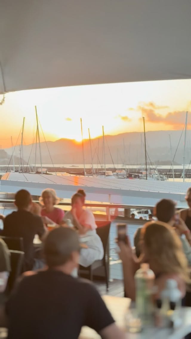 🇮🇹✨ Fresh pasta, ocean views, perfect vibes.
Sorrento Airlie Beach awaits. Come taste Italy by the sea.
#lovewhitsundays #loveairliebeach #coralseamarina #whitsundays #sorrentorestaurantandbar #airliebeach #thisisqueensland #sorrentorestaurantandbar