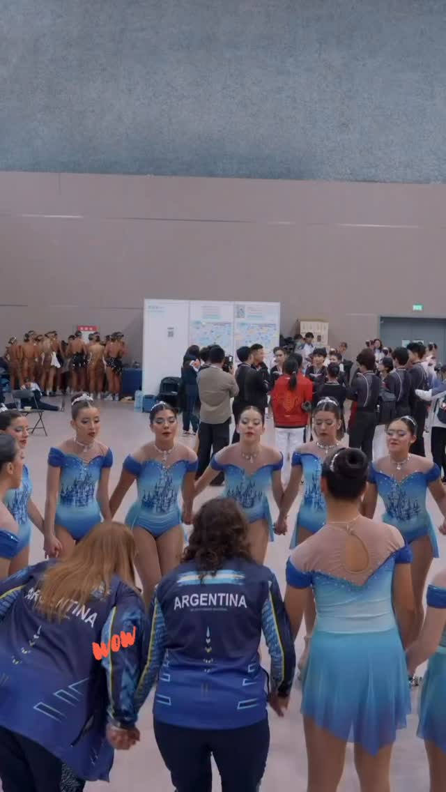 Wow. So good seeing the Junior age groups. #quartet #precision #show #rollerskating #skating #skatelife #pattinaggioartistico #quadskates #worldskate #rollerskates #skaters #worlds2025