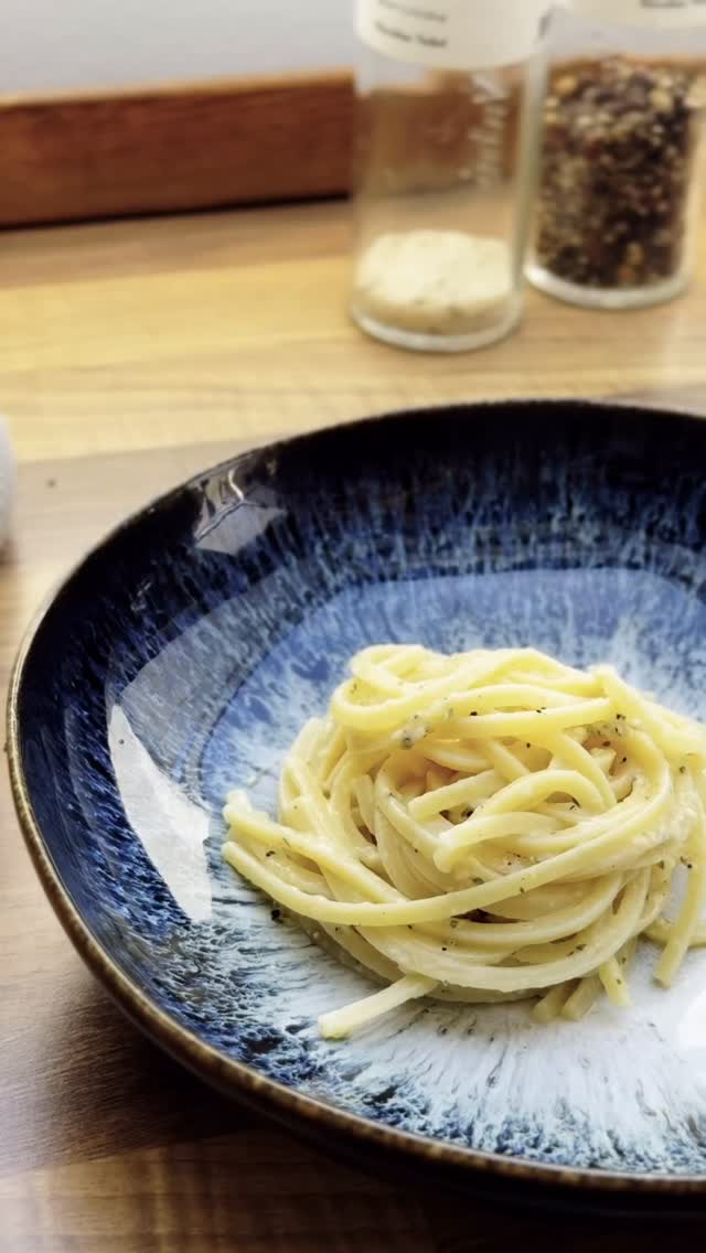 This **creamy garlic lemon pasta recipe** is the ultimate quick comfort dish for anyone who loves bright, fresh flavors.
It all started during a summer trip along the Amalfi Coast – where the lemons are fragrant, the sea breeze warm, and pasta is pure simplicity.
This **creamy garlic lemon pasta** brings that same magic to your kitchen: light, balanced, and bursting with flavor, all in just 15 minutes.
—
## **Ingredients – Creamy Garlic Lemon Pasta Recipe (serves 2)**
**Main ingredients:**
* 250 g spaghetti
* 2 tbsp olive oil
* 1 tbsp butter
* 1 garlic clove (finely chopped)
* Juice of 2 organic lemons
* 50 g Parmesan + extra for serving
* Salt, pepper
* Lemon zest for garnish
* Fresh parsley or basil
—
## **Preparation – Creamy Garlic Lemon Pasta Recipe**
1. Cook the spaghetti al dente in salted water. Save some pasta water.
2. In a large pan, heat olive oil and butter.
3. Add the garlic and sauté gently until fragrant (do not brown).
4. Add the drained spaghetti directly to the pan and toss well.
5. Pour in lemon juice and 2–3 tbsp of pasta water to create a silky sauce.
6. Stir in Parmesan until a creamy texture forms – this **creamy garlic lemon pasta** gets its smoothness without any cream.
7. Season with salt, pepper, and lemon zest. Serve immediately with extra Parmesan.
💡 *Tip:* Fresh herbs like basil or parsley make the **creamy garlic lemon pasta** even more vibrant.
—
## **Nutrition Tip – Creamy Garlic Lemon Pasta Recipe**
This **creamy garlic lemon pasta recipe** showcases mindful Mediterranean cooking at its best.
Lemon adds vitamin C and freshness, garlic supports immune health, and Parmesan provides richness without heaviness.
Perfect for a quick, nourishing weeknight meal. — #creamygarliclemonpasta #lemonpasta #pastarecipe #healthyrecipes #quickmeals #easycooking #mindfuleating #italianfood #sustainableliving #vegetarianrecipes #freshflavors #lightmeals #comfortfood #plantforward #homecooking #pastaaddict #flexitarianrecipes #weeknightdinner #cleaneating #simpledinner #foodforflexitarians