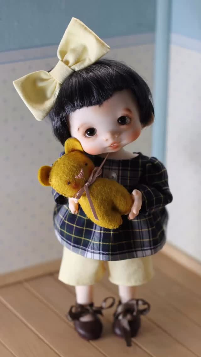 Little Froggy, with a brand new outfit I designed today for her. Check out my website and get your Froggy doll today #lindamacariodolls #newbjd #bjddoll #cutedoll #kwaii