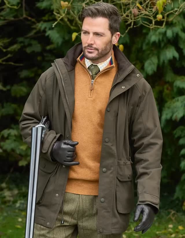 Stay dry and stylish with the Alan Paine Dunswell Waterproof Field Coat! Designed with a shooting fit to ensure comfort and functionality for your ourdoor activities.
Shop now in store or online at henrysofmoreton.com
#alanpaine #outdoors #countryclothing #shooting #fieldsportsuk #cotswolds #countryside #shootday #sporting #moretoninmarsh