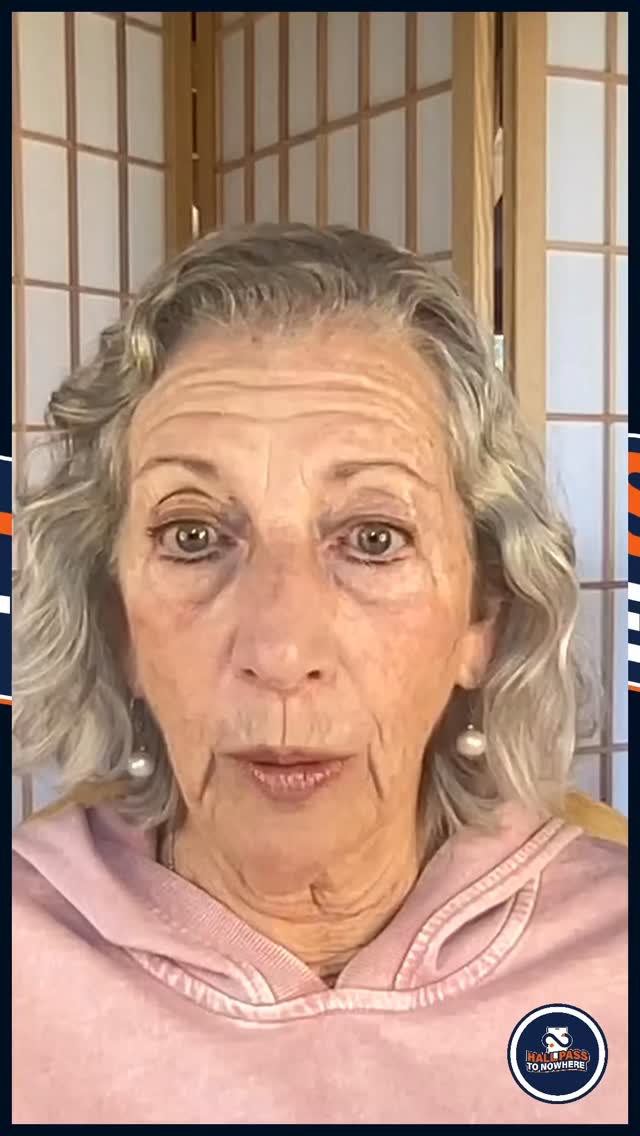 Listen as @phyllis_e_leavitt discusses healing and what healthy mental health looks like with the power of connection. #trauma #education #therapy #podcast #hallpasstonowhere