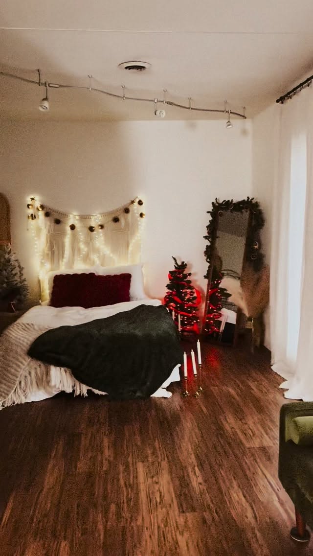 GRAND OPENING SPECIAL! 15% off any 2+ hour rental in the month of November, plus get an extra hour for set up/tear down. Now available for online bookings!