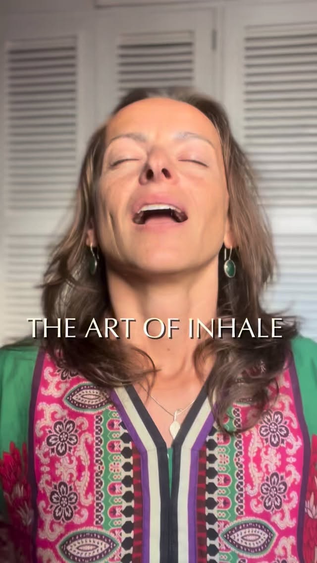 BodyBeautyBliss ~ the art of inhale
Practice: Today notice your inhale as the way you receive. It’s how you claim space, draw your energy home, fill yourself.
You can’t shine when you are not full of yourself and you can’t exhale into relaxed state of bliss without inhaling.
Your inhale is your permission ~ to need, to want, to take your space & to be filled ~ to receive pleasure and claim it yours. It’s not selfish ~ it’s life sustaining.
Practice breathing like you deserve the air. Like you’re worthy of being filled. Like your lungs expanding is a prayer that says: “Im here, I matter, I receive”. Inhale like the woman you’re becoming ~ unapologetic, nourished, full.
Im curious:
~is it easy to take full & deep inhale? How does it makes you feel? Is there any emotional or judgement arising?
et me feel you in the comment ❤️🔥
Check: www.agniway.com for 1:1 online Tantric Embodiment sessions with me and private retreat possibility at Agni Way Temple in Lagos, Portugal.
In devotion to Beauty ~ Agni Chandra 💚