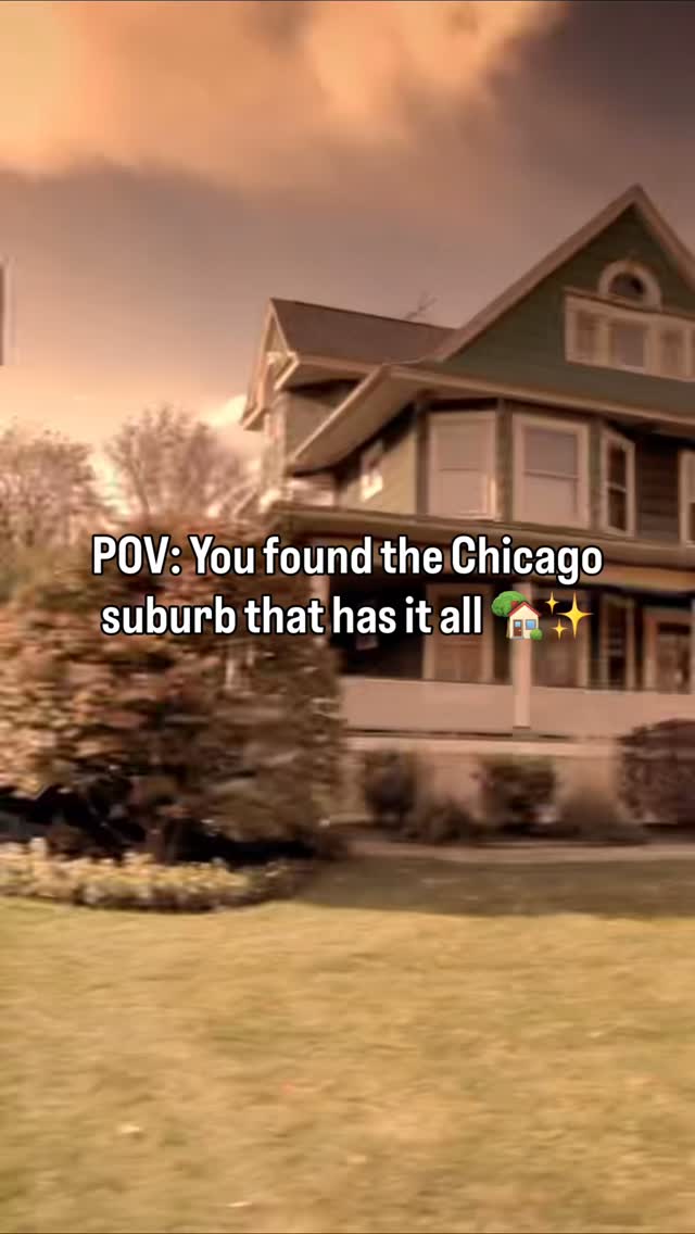 Why settle for just a suburb when you can have THIS? 🌊
Evanston delivers lakefront luxury meets downtown energy. Picture yourself in one of those majestic historic homes along Lake Michigan, then walking to a lively café near Northwestern’s campus in minutes.
🚇 15-minute El ride or Metra to downtown Chicago
🏛️ Stunning lakefront estates & architecture
🎓 College-town vibes with world-class dining
🌆 Walkable downtown that actually feels alive
🌊 Miles of beaches right at your doorstep
🎭 Arts, music, and entertainment year-round
It’s not just about where you live, it’s about how you live.
Ready to explore what’s available? Let’s talk. 💬