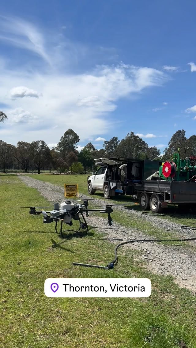 Spraying for red legged earth mites again. This time for @sabre_pastoral out in Thornton before a silage cut. #djiagras #djit25 #dronespray #droneagriculture