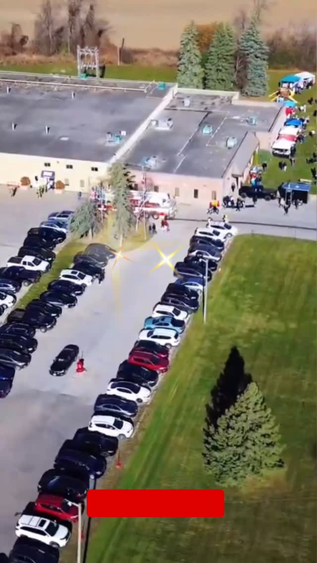 📅 Saturday, November 8 | ⏰ 10 a.m.–3 p.m.
📍 Autism Unplugged Learning Centre
23324 Woodbine Avenue, Keswick
🎟️ Admission: $2 or a Non-Perishable Food Item
🥫 Donations support the Georgina Food Pantry
🎉 Here’s what’s waiting for you:
✅ FREE balloon animals & glitter tattoos
🎅 Photos with Santa to capture the holiday magic
🎨 Santa’s Workshop – Free crafts for kids!
🛍️ Over 70 amazing vendors – shop handmade gifts & goodies
🍔 Food trucks galore – come hungry!
🎶 DJ Rockin’ Rick’s Crew will keep the energy high all day
🎁 And so much more festive fun for the whole family!
🔥 This is the holiday event of the season in Georgina — perfect for gift shopping, memory-making, and soaking up the holiday cheer.
Autism Unplugged Learning Centre Holiday Market
🧺 Support local. Shop early. Celebrate big.
📸 Tag your crew, share the post, & don’t forget to share your holiday moments with us!
.
.
.
#ShopLocalGeorgina #Keswick #sutton #pefferlaw #LoveLocalGeorgina #georgina #DiscoverGeorgina