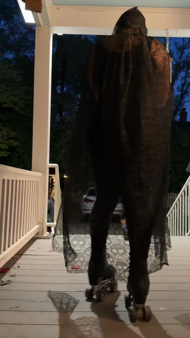 Last group of trick or treaters was exactly what I said it was. One treat followed by one trick. The played me so hard with the 6,7! 😩💀😭