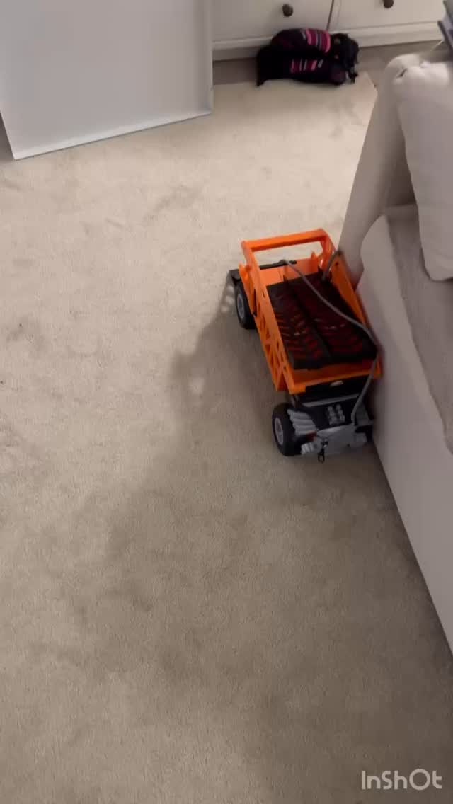 One person got sick â and then it spread like dominoesâŚ
Sounds familiar? đˇ
During virus season, no tea with lemon â and definitely no onions on the window đ
â will help if the air in your home is dirty.
(And maybe opening the windows while youâre sick isnât the best idea either đ)
We clean air conditioners so your home can breathe easily đ¨
đ° Prices start at $400 +HST for condos
đ° $500 +HST for houses â includes furnace connection, maintenance, and parts.
đŠ Send us a message â and weâll bring your air back to life đż