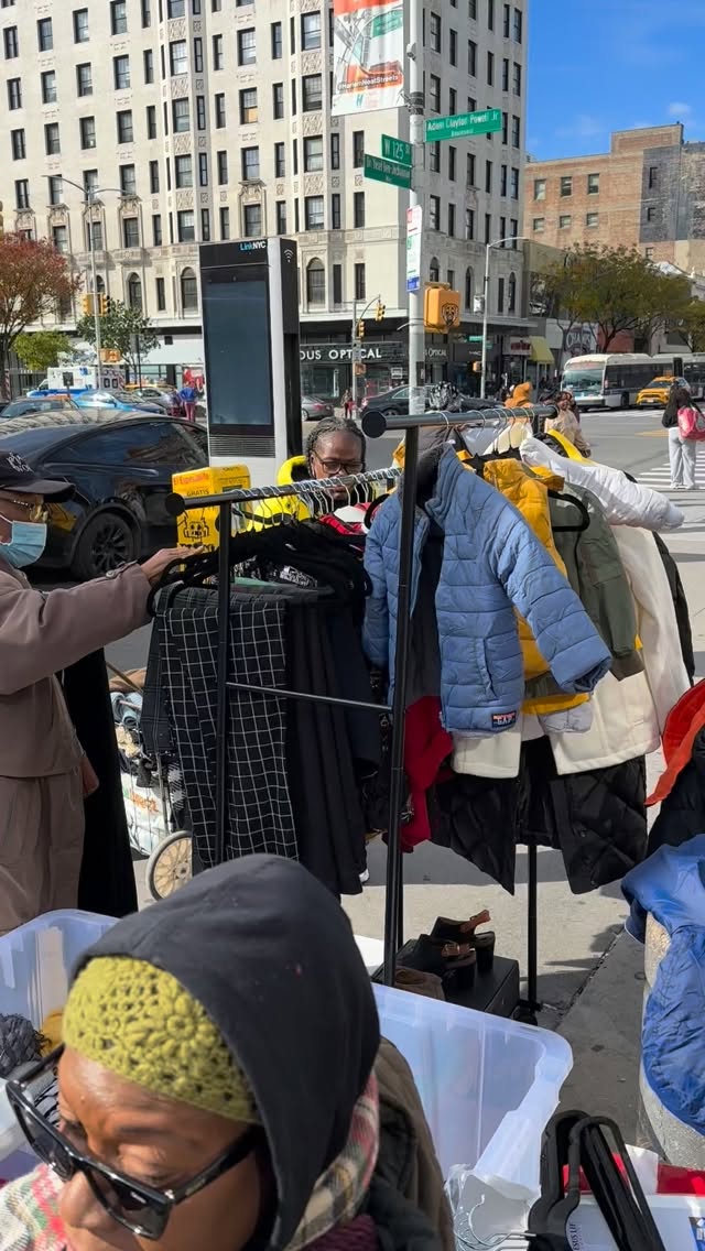 #thejesuslifecompany #nyc #nonprofit #jesusculture #vineclothinggiveaway #jesuscares #manhattan #lovegodlovepeople