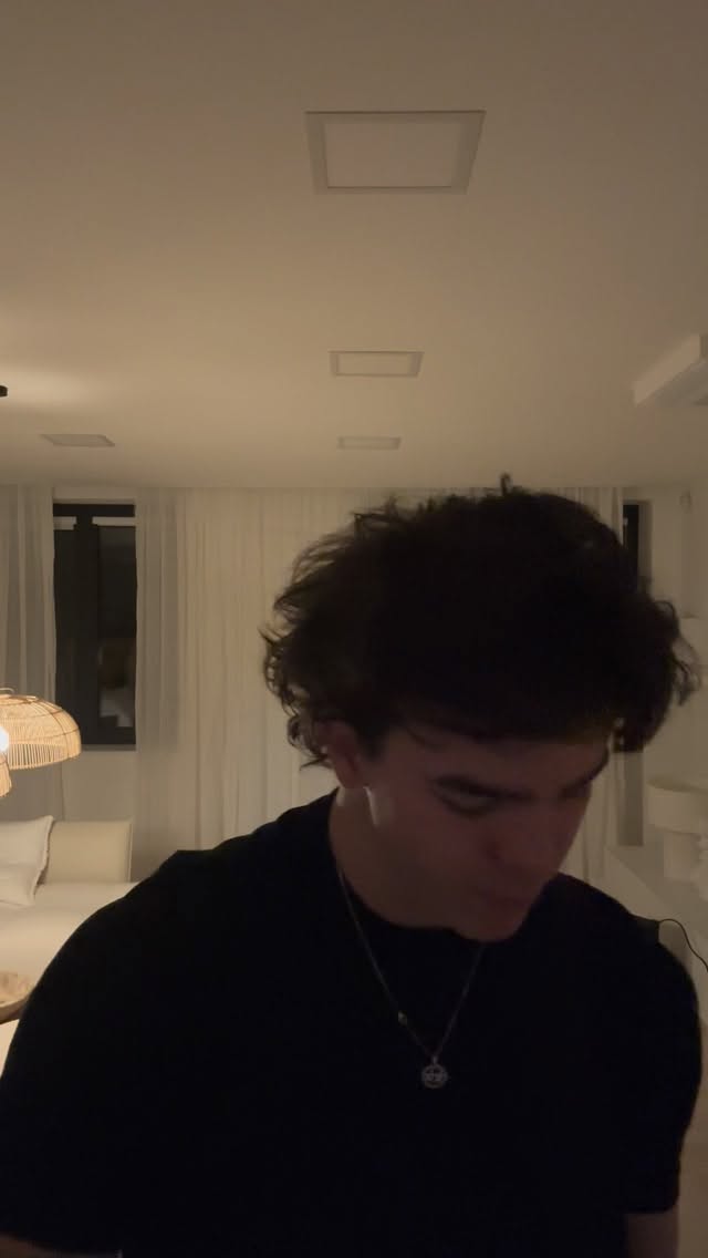 late night improv #reels #foryou #music #newmusic #foryoupage #fyp #singing #newartist #newsong #guitar