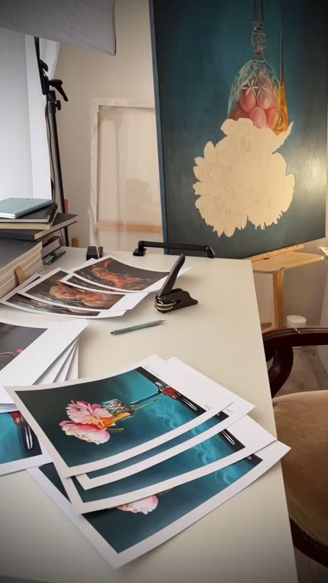 Getting ready for my upcoming exhibition!
Today I’m signing the prints from my limited edition collection.
Each one numbered and signed by hand.
There’s something special about this moment,
a quiet connection between the artwork and the people who will soon hold it.
For more :
vww.viktoriasg.com
#fineart #artistlife #artforsaleonline #limitedaddition #collection
#artprint #print #exhibition #artexpo