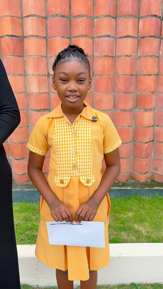 When we say Bet Who, Bet You, we mean it.
Partnerships like the one between the Barbados Workers’ Union and the Confucius Institute remind us that investment in people goes beyond the workplace. It extends to their families and their future.
One of the youngest awardees, a proud student of St. George Primary School, Naliah, received a scholarship through this collaboration at the Chinese Ambassador Scholarship Awards. Proof that when we bet on workers, we’re also betting on their children’s dreams.
#BetWuBetYou #BWU #ConfuciusInstitute #ScholarshipAward #EqualOpportunity #EducationForAll #BarbadosWorkersUnion